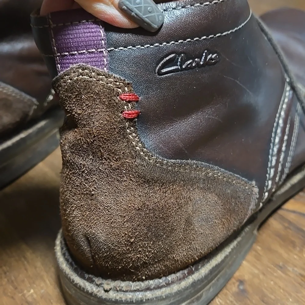 Clarks elegant dark
